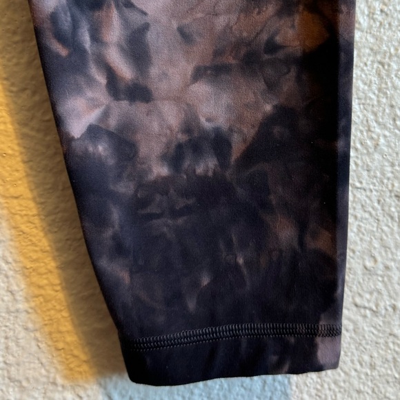 Lululemon Align Pant 28" Leggings
Diamond Dye Graphite Grey Pink Pastel 12 - Picture 4 of 8